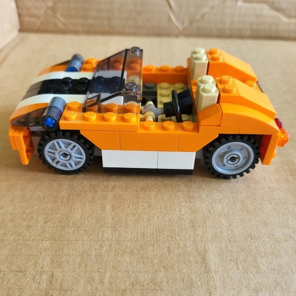 LEGO Creator 3-1 Sunset Speeder 100 Complete with Manual 31017 No Box - Picture 6 of 16